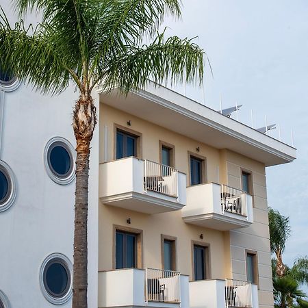 Hotel Premiere فركاتشورو المظهر الخارجي الصورة