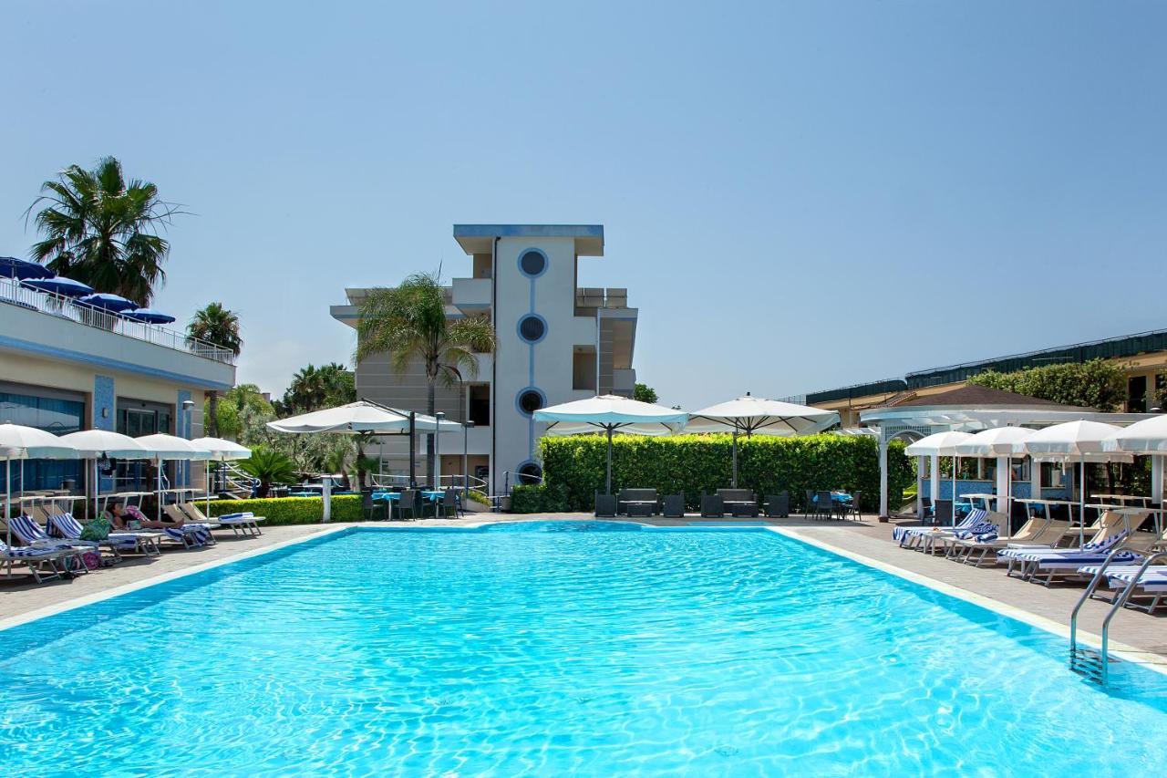 Hotel Premiere فركاتشورو المظهر الخارجي الصورة