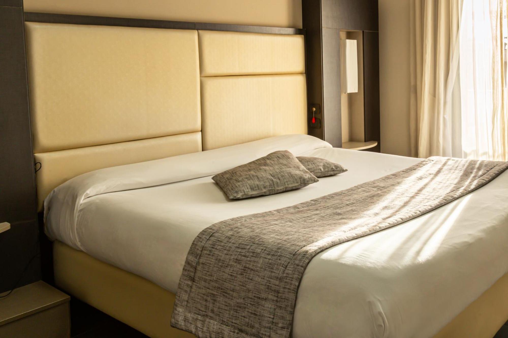 Hotel Premiere فركاتشورو المظهر الخارجي الصورة